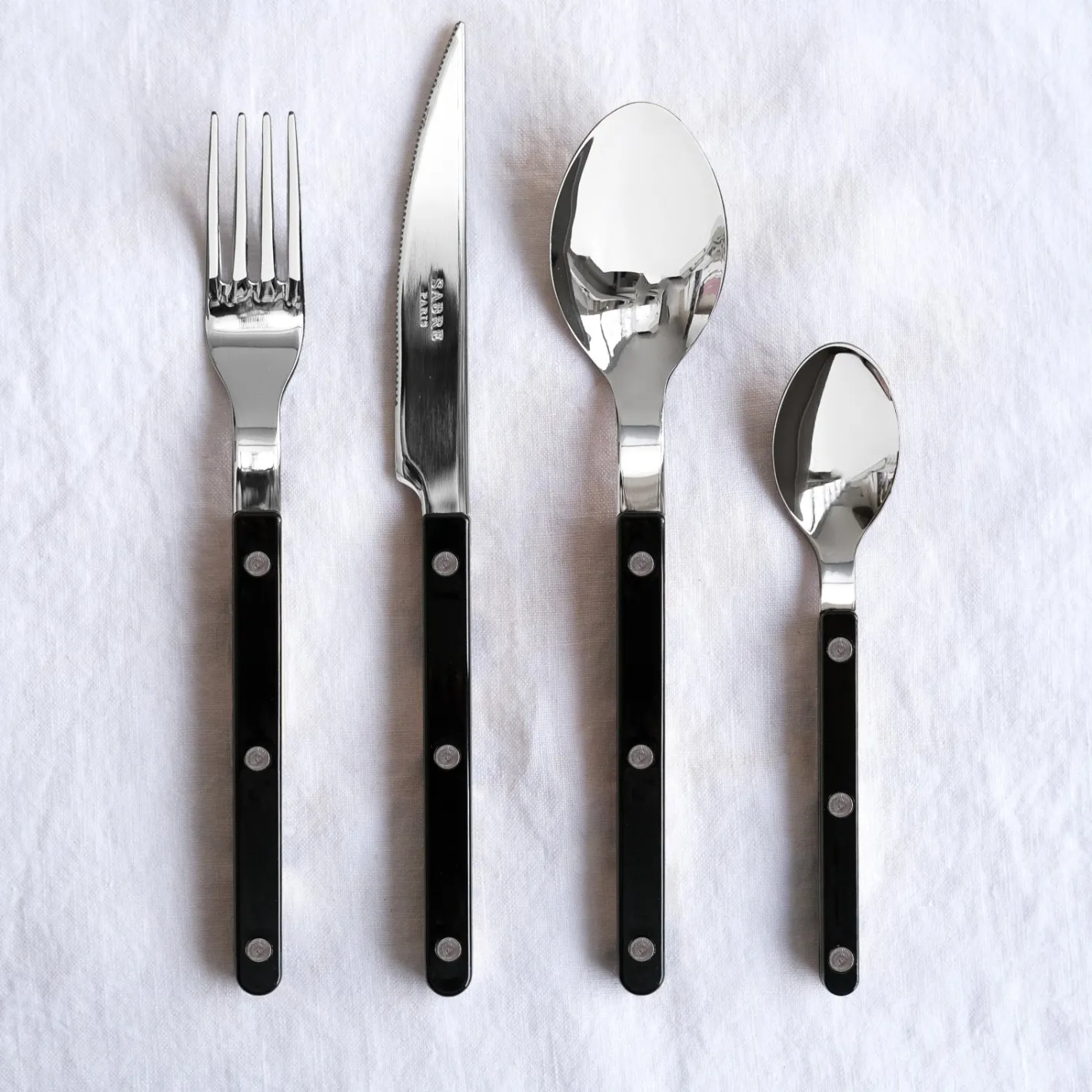 Bistrot Uni,*Sabre Paris Store