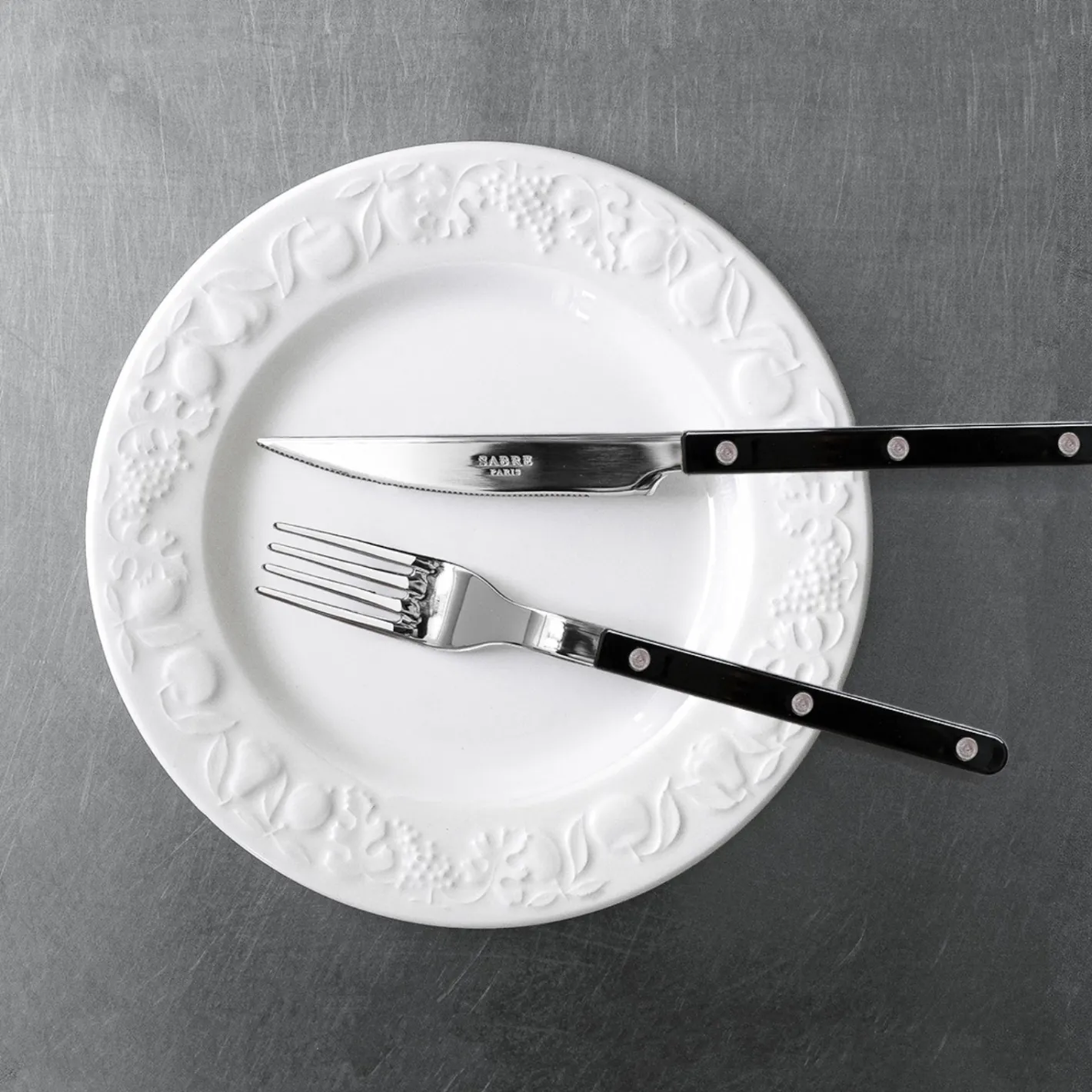 Bistrot Uni,*Sabre Paris Store